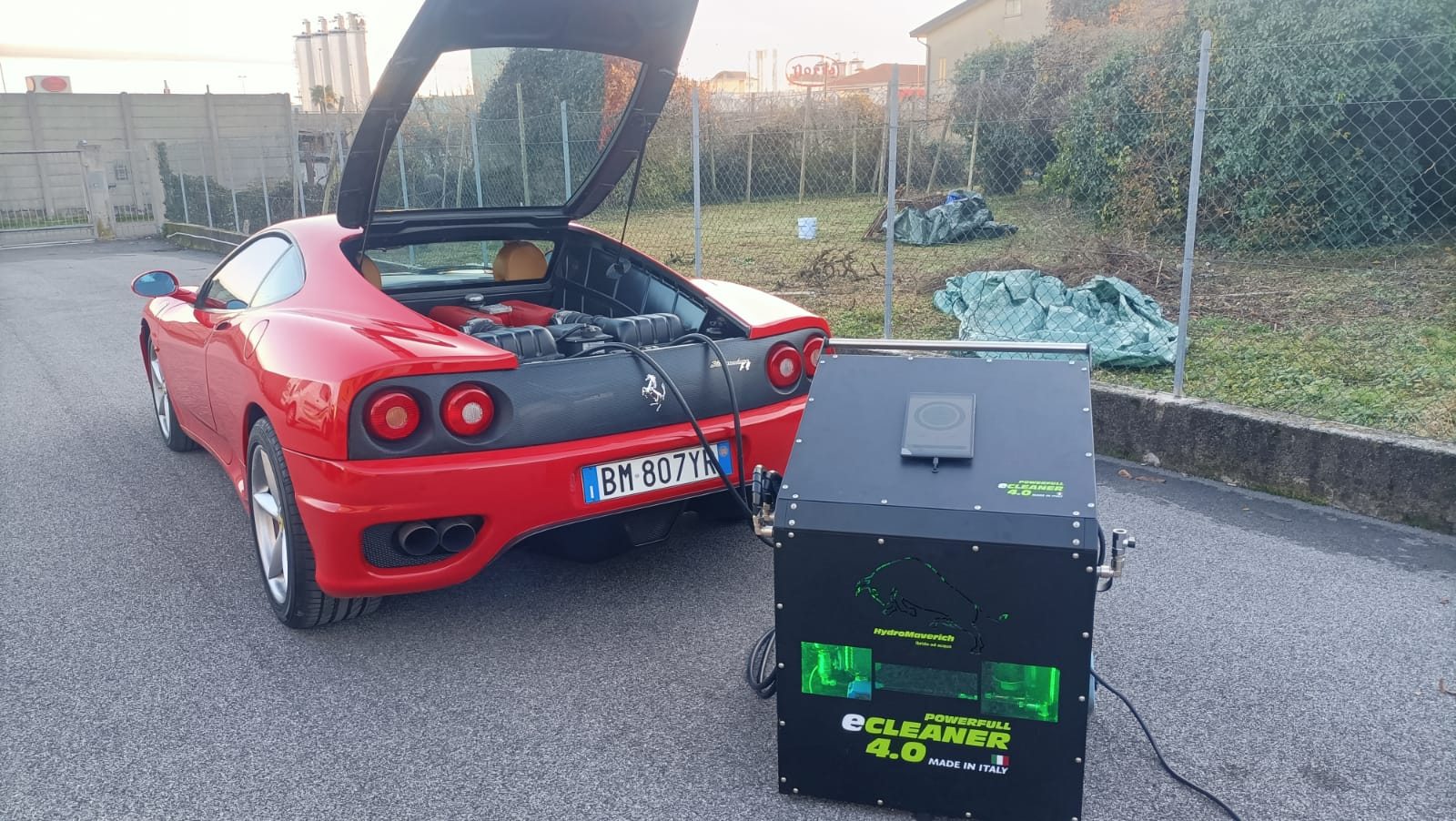 ENGINE DECARBONIZATION WITH HYDROMAVERICH ECLEANER HYDROGEN OF THE FERRARI 360 MODENA