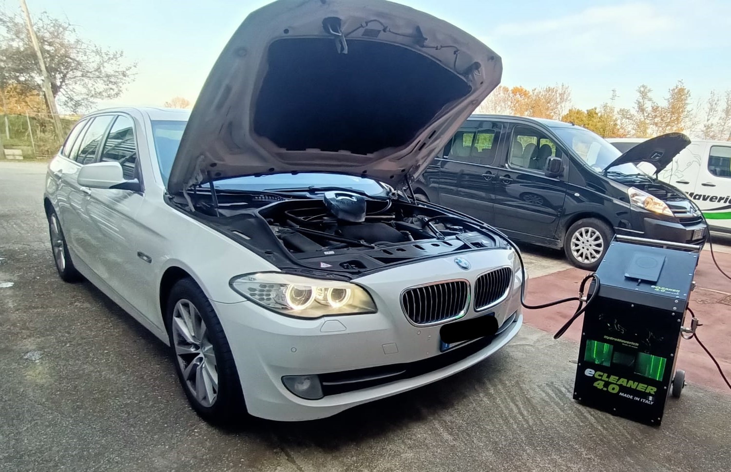 ENGINE DECARBONIZATION WITH HYDROGEN HYDROMAVERICH ECLEANER BMW 520D XDRIVE