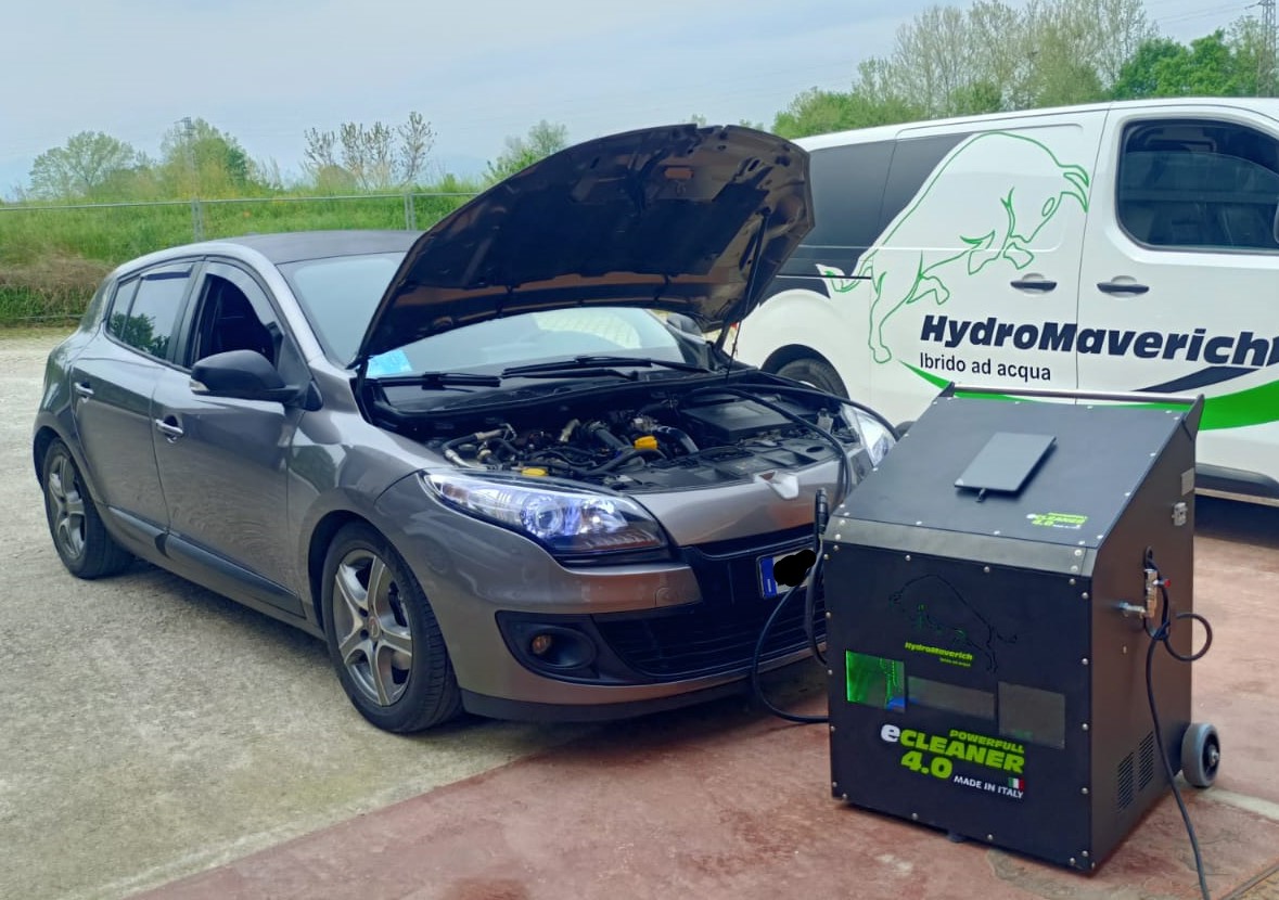 ENGINE WASHING WITH HYDROGEN HYDROMAVERICH ECLEANER RENAULT MEGANE